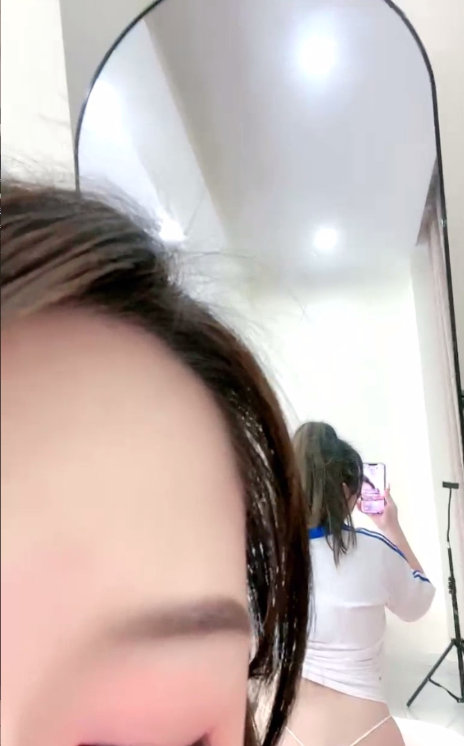 女同母狗私拍自慰 美乳白虎真是极品