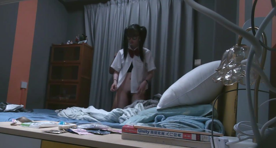 极品母狗撅起屁股后入 淫水很多